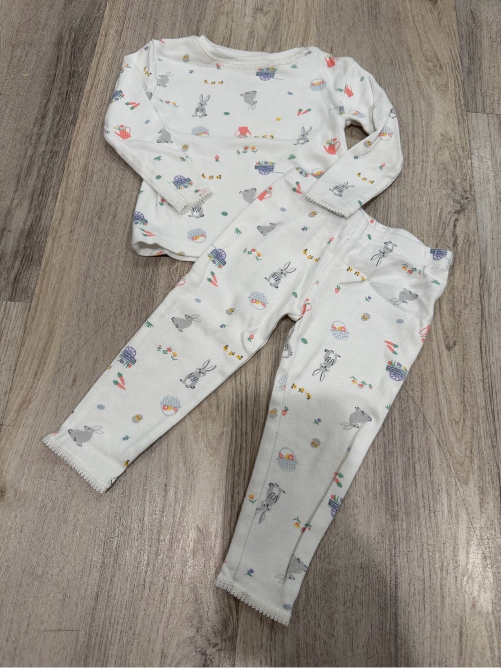 Girls' White Bunny Print Cotton Pajama Set